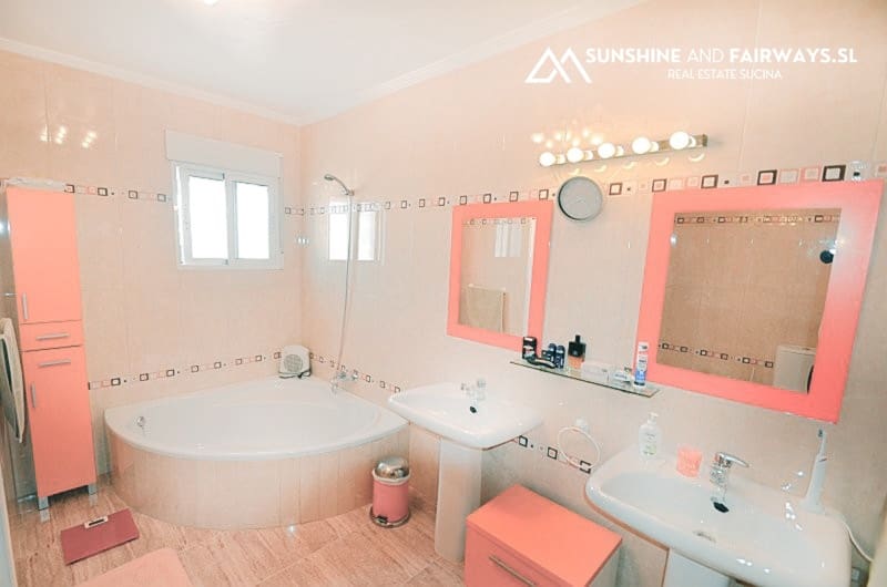 4 soverom Villa til salgs i Campos del Rio med svømmebasseng garasje - € 374 000 (Ref: 9927809)