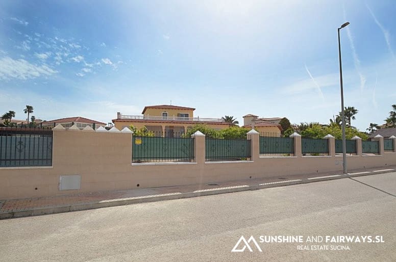 4 soverom Villa til salgs i Campos del Rio med svømmebasseng garasje - € 374 000 (Ref: 9927809)