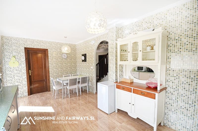 4 soverom Villa til salgs i Campos del Rio med svømmebasseng garasje - € 374 000 (Ref: 9927809)