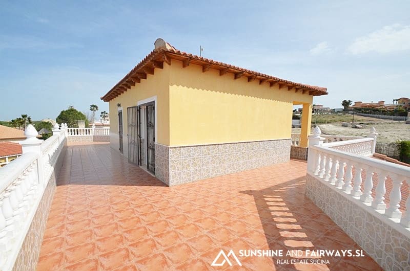 4 soverom Villa til salgs i Campos del Rio med svømmebasseng garasje - € 374 000 (Ref: 9927809)