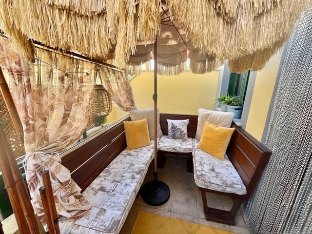 3 soveværelse Rækkehus til salg i Las Chafiras (San Miguel), San Miguel de Abona med swimmingpool garage - € 399.950 (Ref: 9795595)