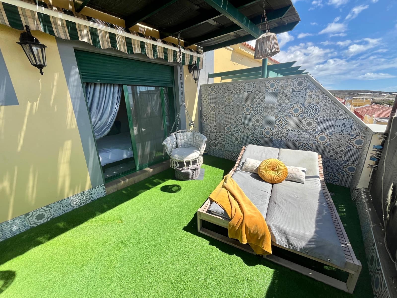 3 soveværelse Rækkehus til salg i San Miguel de Abona med swimmingpool garage - € 399.950 (Ref: 9795595)