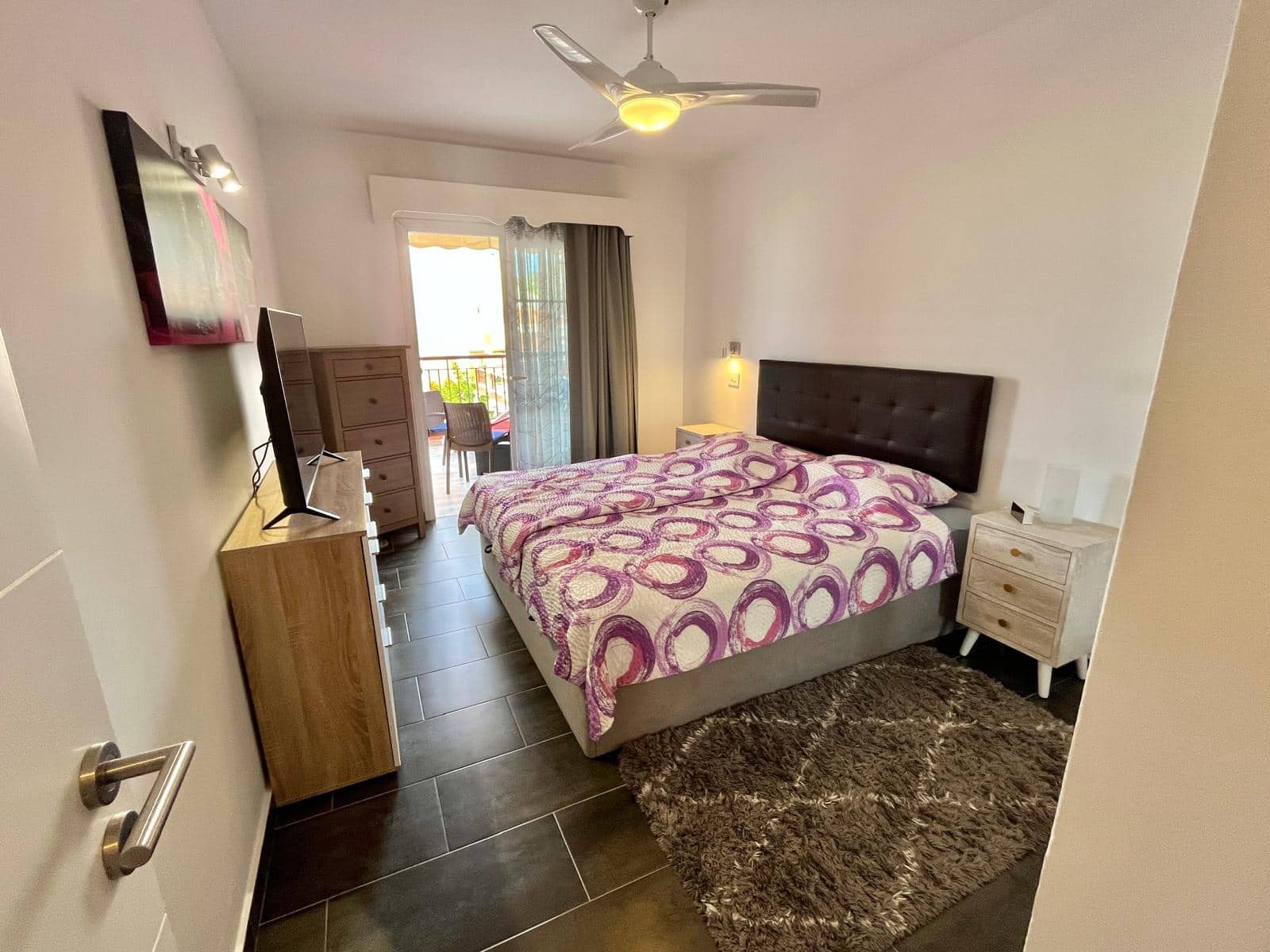 1 sovrum Lägenhet till salu i Arona med pool - 310 000 € (Ref: 9795684)