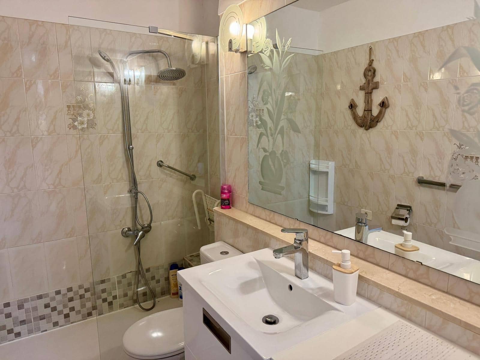 1 Zimmer Apartment zu verkaufen in Los Cristianos mit Pool - 299.000 € (Ref: 9802560)