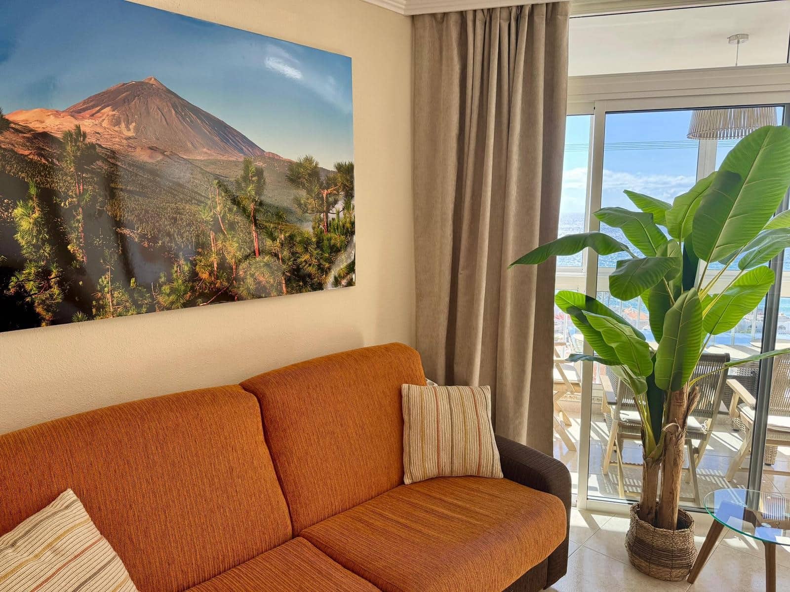 1 Zimmer Apartment zu verkaufen in Los Cristianos mit Pool - 299.000 € (Ref: 9802560)