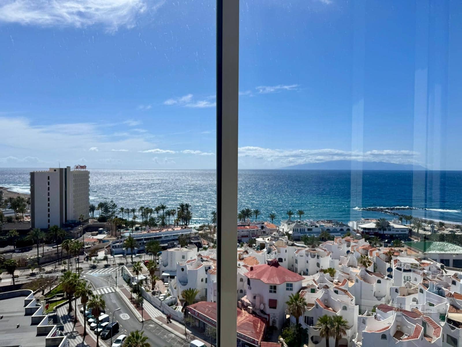 1 Zimmer Apartment zu verkaufen in Los Cristianos mit Pool - 299.000 € (Ref: 9802560)