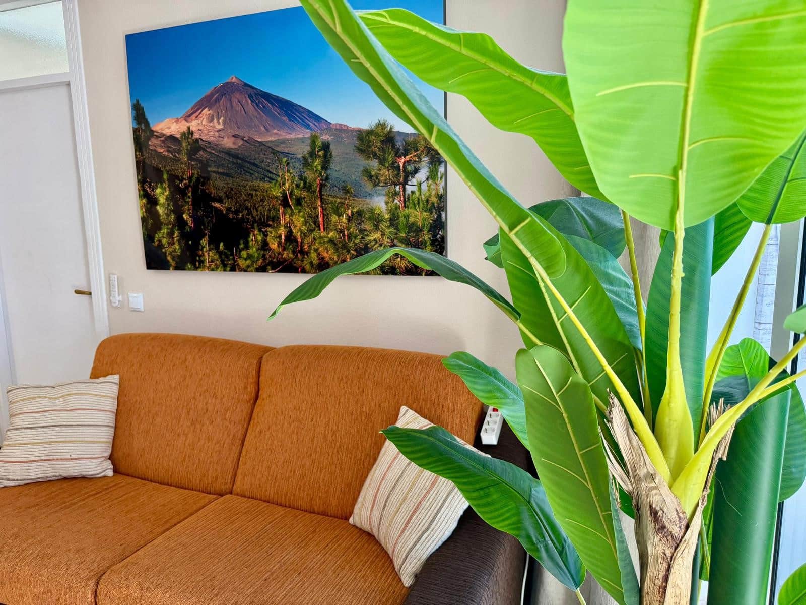 1 Zimmer Apartment zu verkaufen in Los Cristianos mit Pool - 299.000 € (Ref: 9802560)