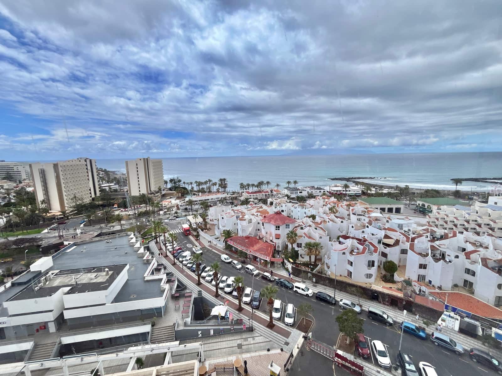 1 Zimmer Apartment zu verkaufen in Los Cristianos mit Pool - 299.000 € (Ref: 9802560)