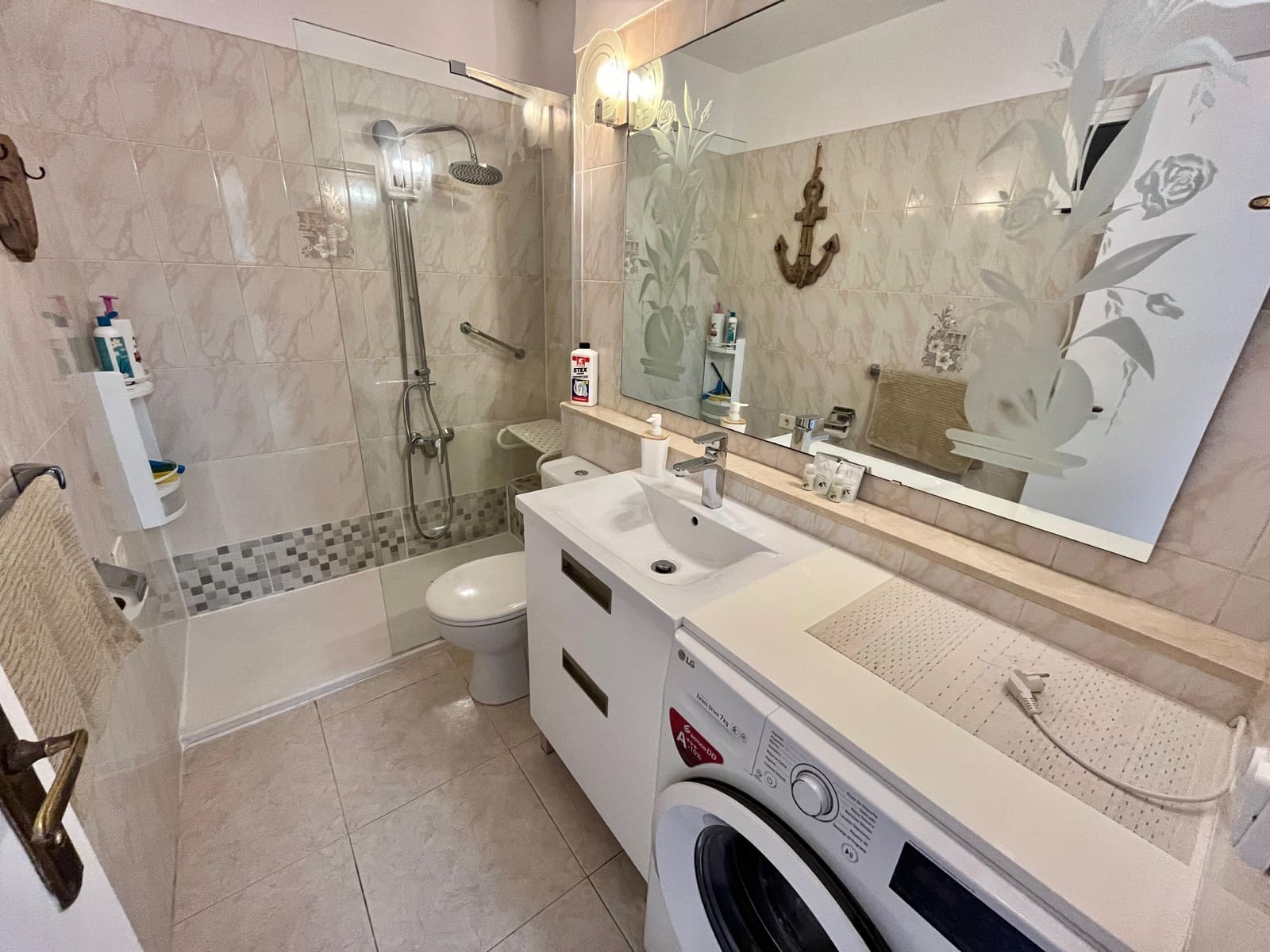 1 Zimmer Apartment zu verkaufen in Los Cristianos mit Pool - 299.000 € (Ref: 9802560)