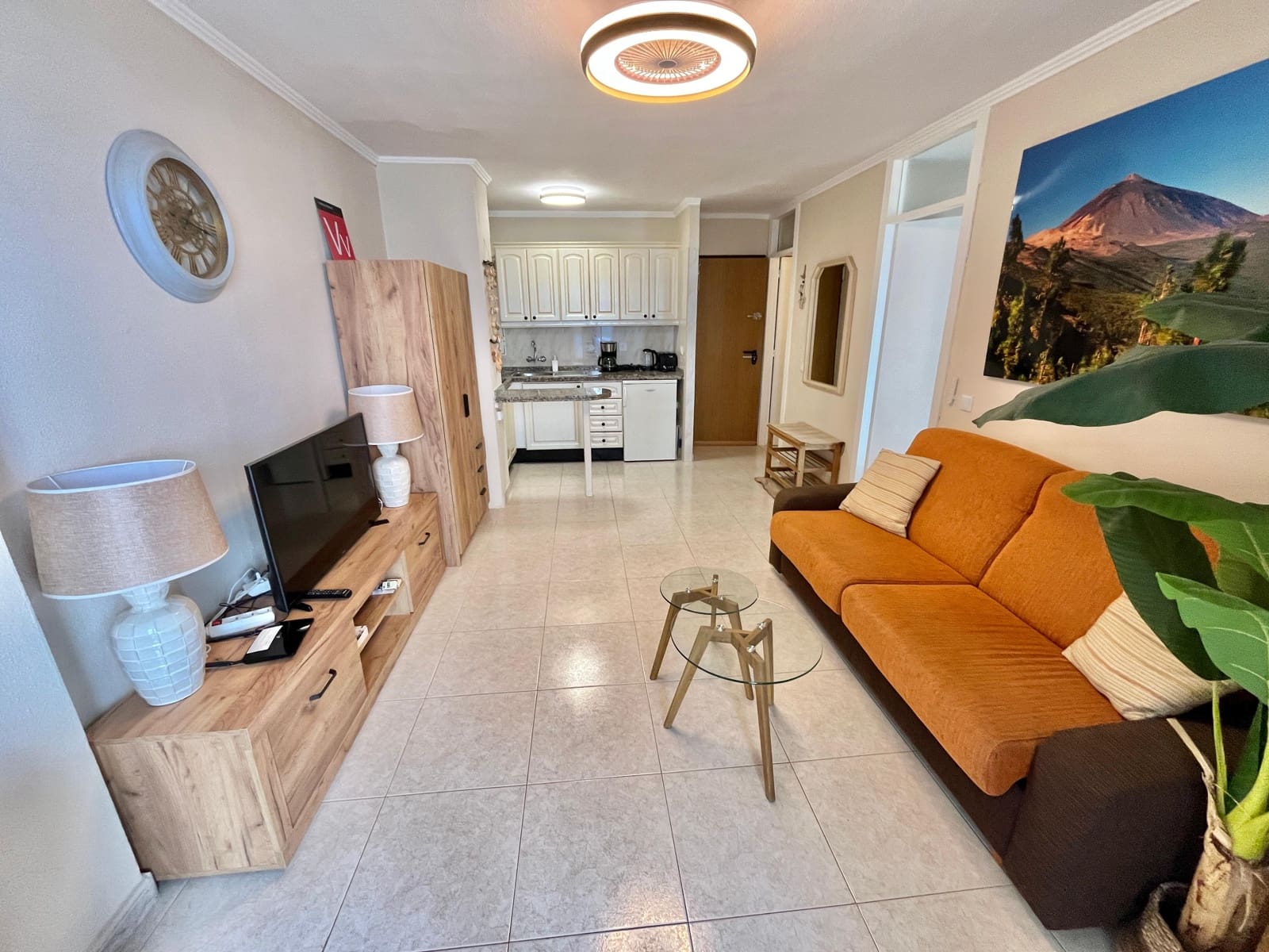 1 Zimmer Apartment zu verkaufen in Los Cristianos mit Pool - 299.000 € (Ref: 9802560)