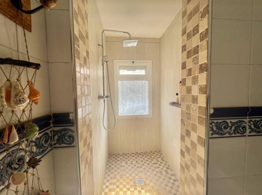 4 chambre Villa/Maison Mitoyenne à vendre à Costa Adeje avec piscine garage - 895 000 € (Ref: 9802711)