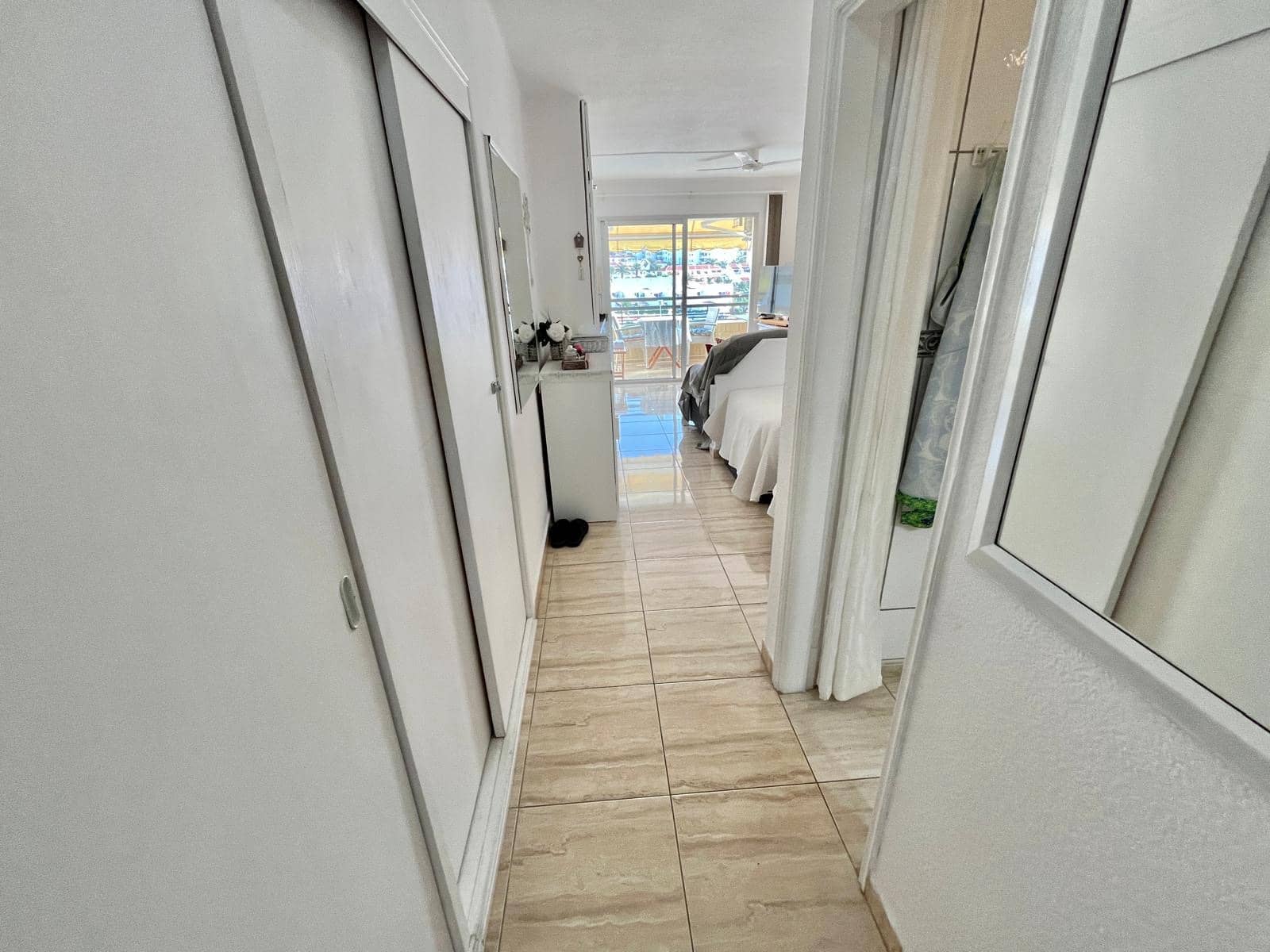 Studio til salgs i Costa Adeje med svømmebasseng - € 235 000 (Ref: 9802910)