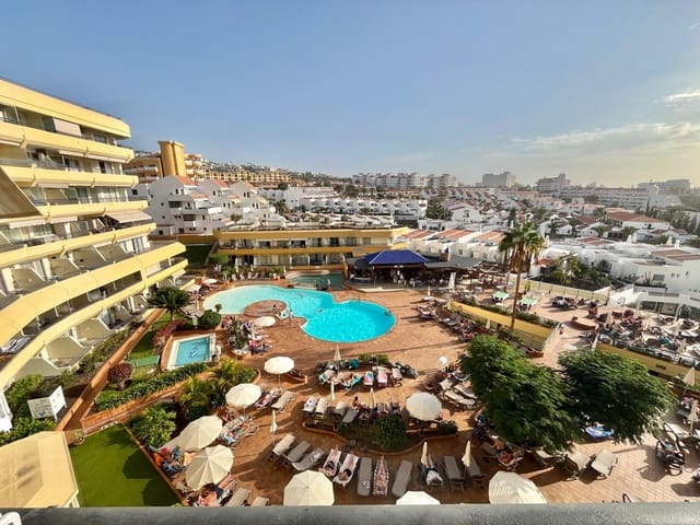 Estudio en San Eugenio Bajo, Adeje en venta con piscina - 235.000 € (Ref: 9802910)