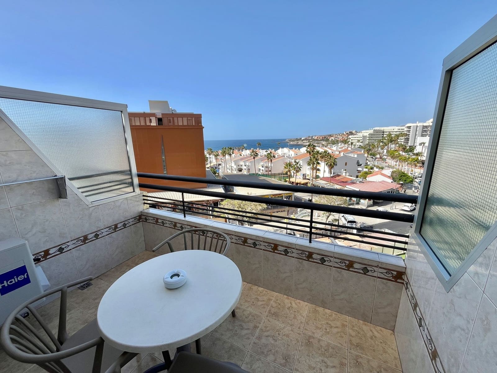 Studio for sale in Costa Adeje with pool - € 195,000 (Ref: 9802916)