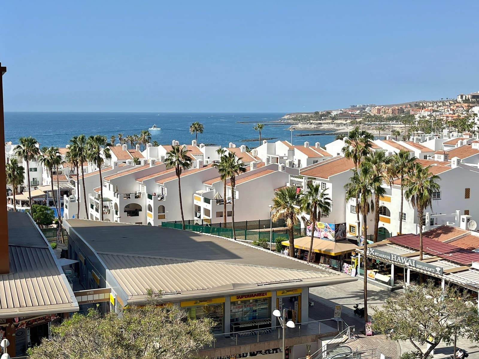 Studio for sale in Costa Adeje with pool - € 195,000 (Ref: 9802916)