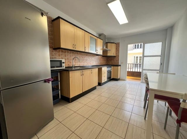 Adosado de 3 habitaciones en Valle de San Lorenzo, Arona en venta con garaje - 290.000 € (Ref: 9805524)