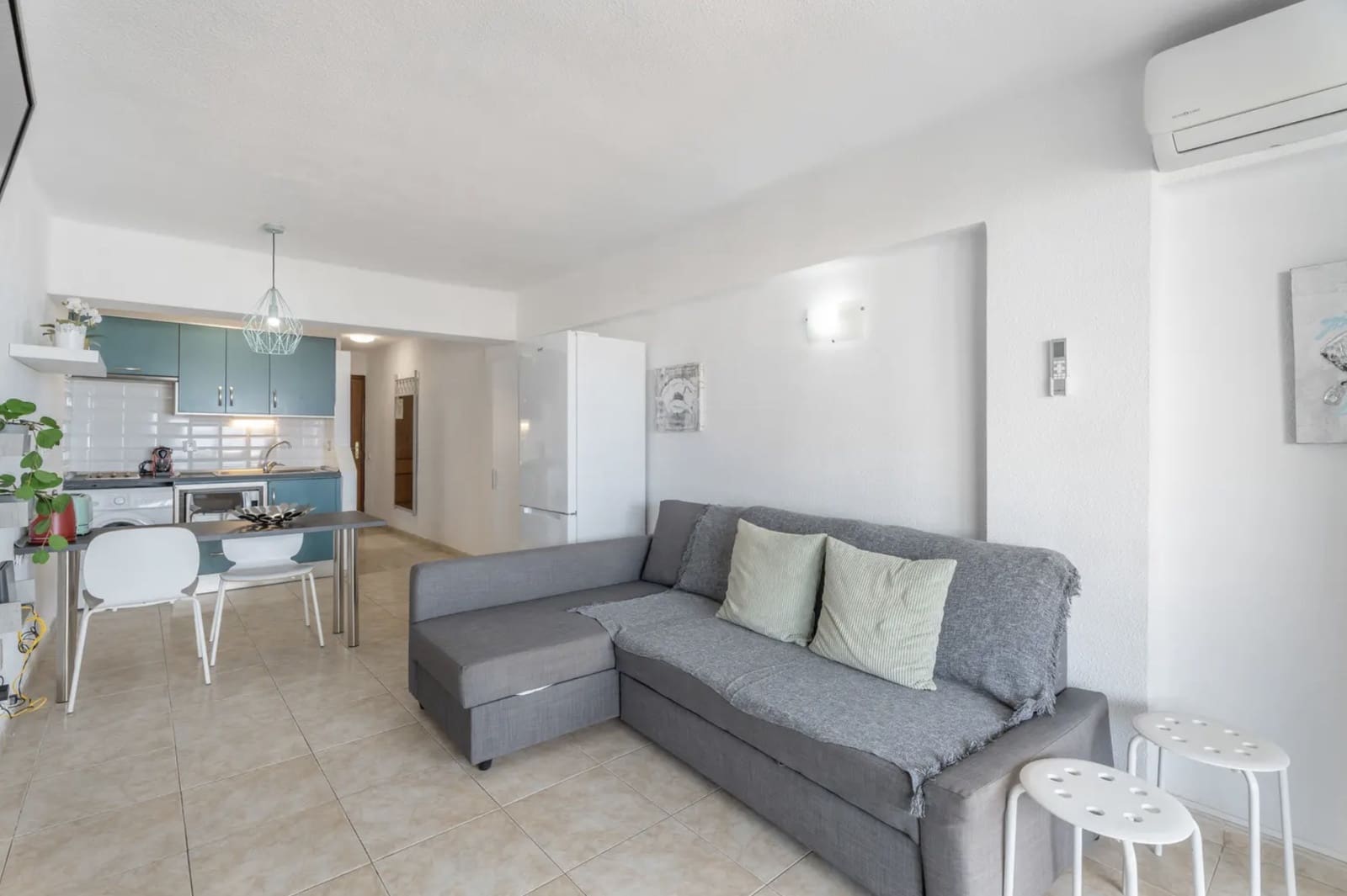 1 Zimmer Apartment zu verkaufen in Costa Adeje mit Pool - 320.000 € (Ref: 9814995)