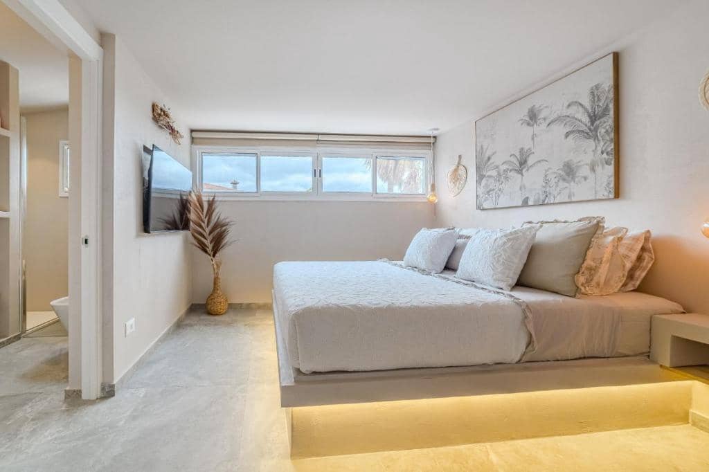 5 quarto Moradia para venda em Chayofa com piscina garagem - 1 470 000 € (Ref: 9815050)