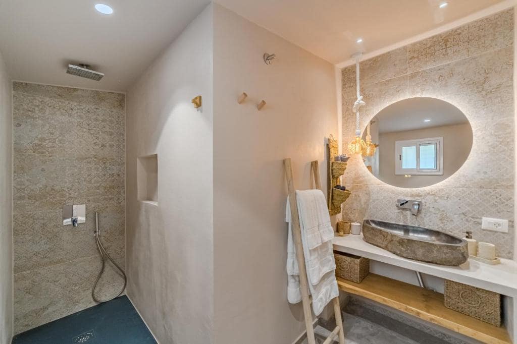 5 quarto Moradia para venda em Chayofa com piscina garagem - 1 470 000 € (Ref: 9815050)