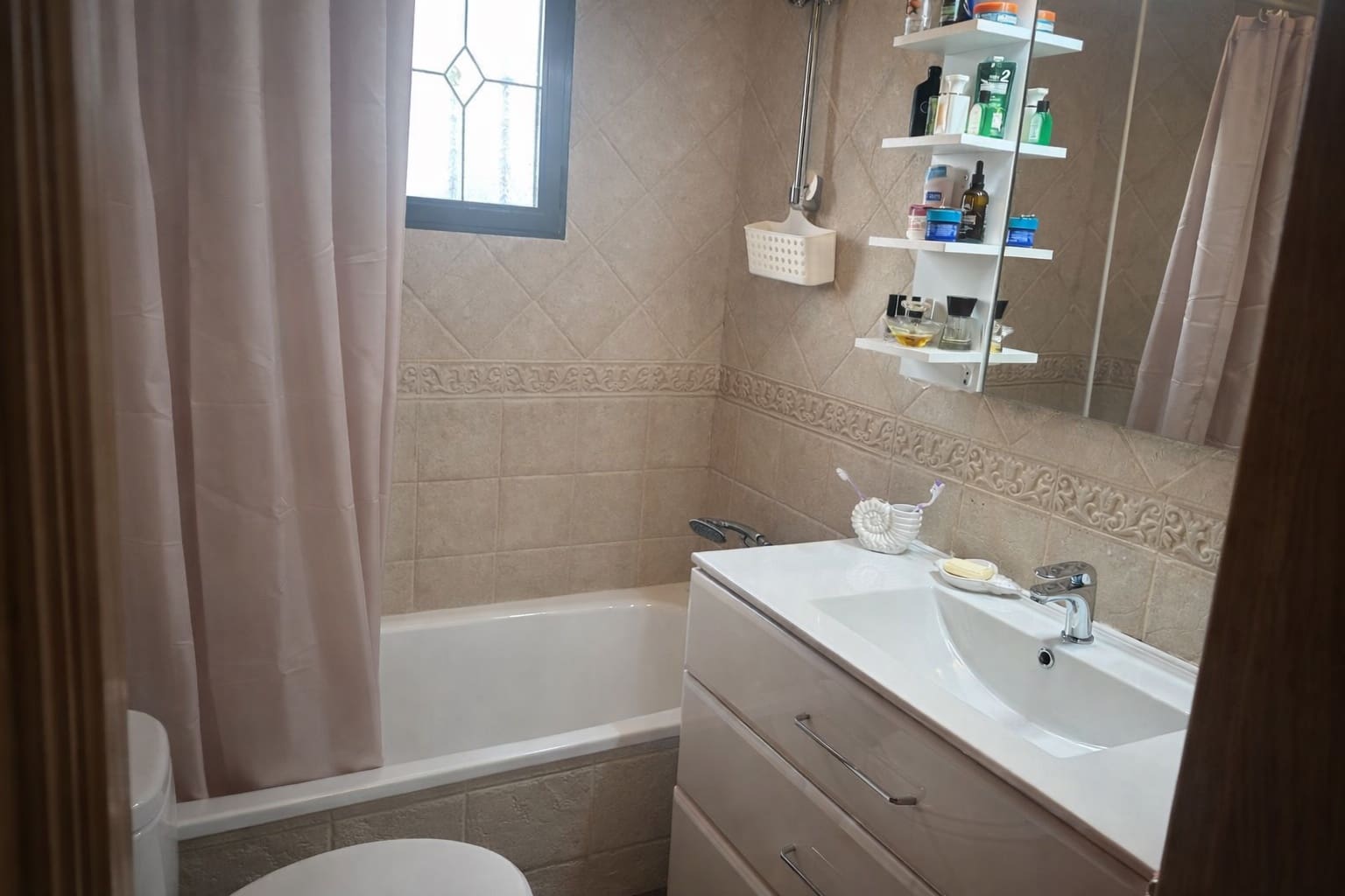 3 bedroom Villa for sale in Hondon de las Nieves with pool garage - € 265,000 (Ref: 9770100)