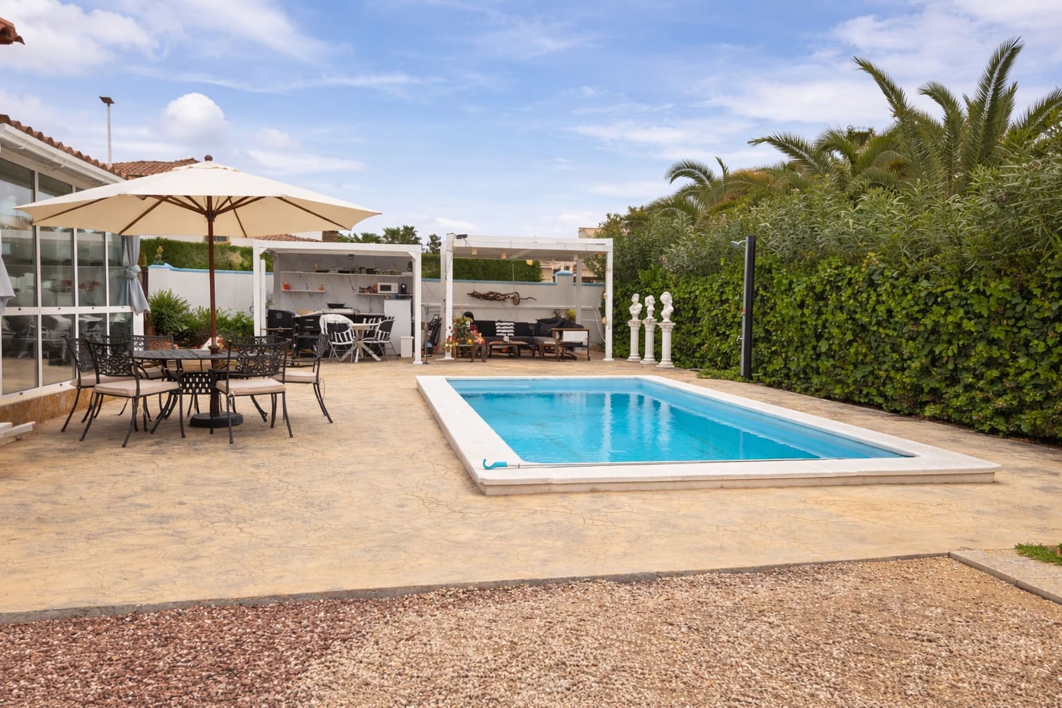 3 bedroom Villa for sale in Hondon de las Nieves with pool garage - € 265,000 (Ref: 9770100)