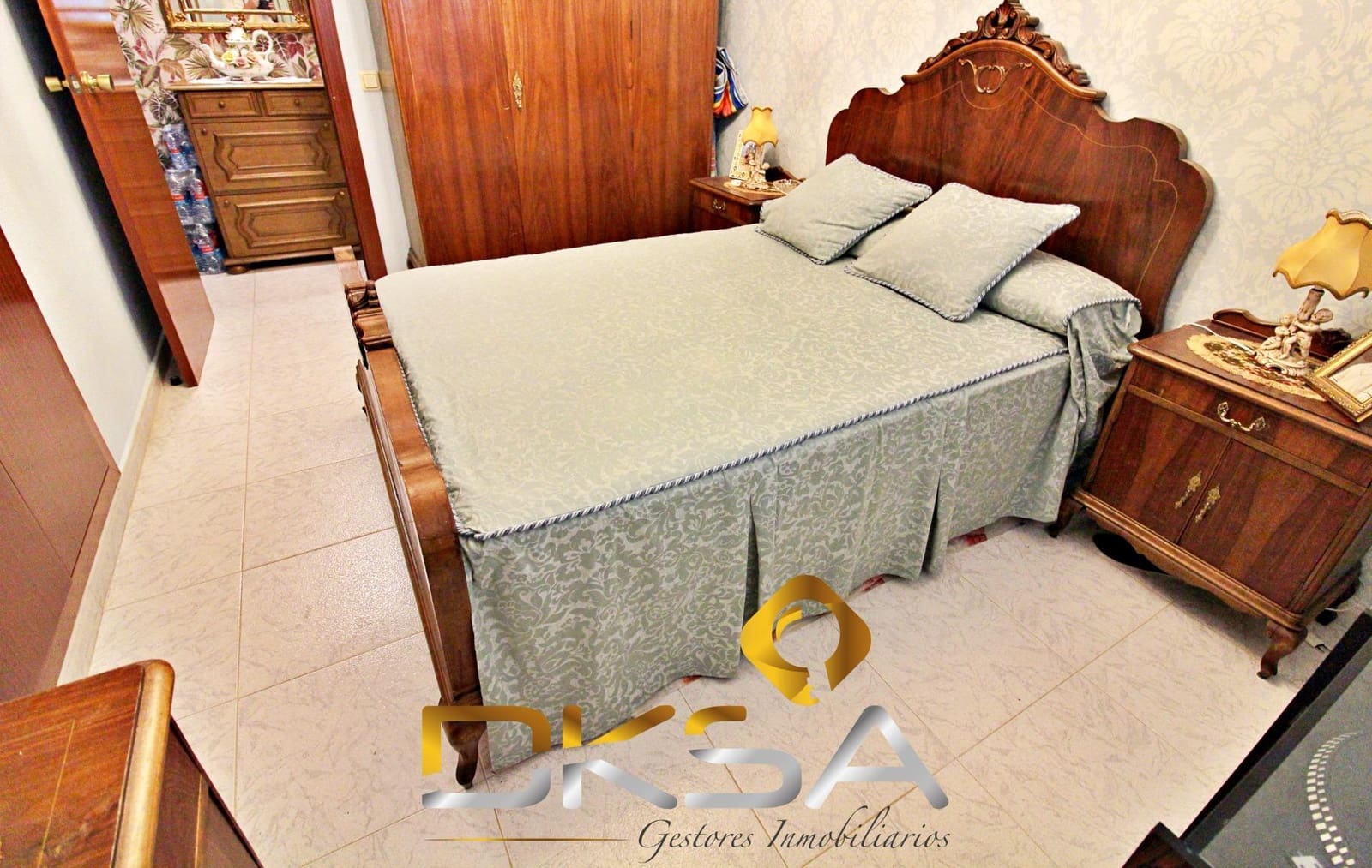 3 bedroom Flat for sale in Benicassim with pool - € 420,000 (Ref: 9805803)