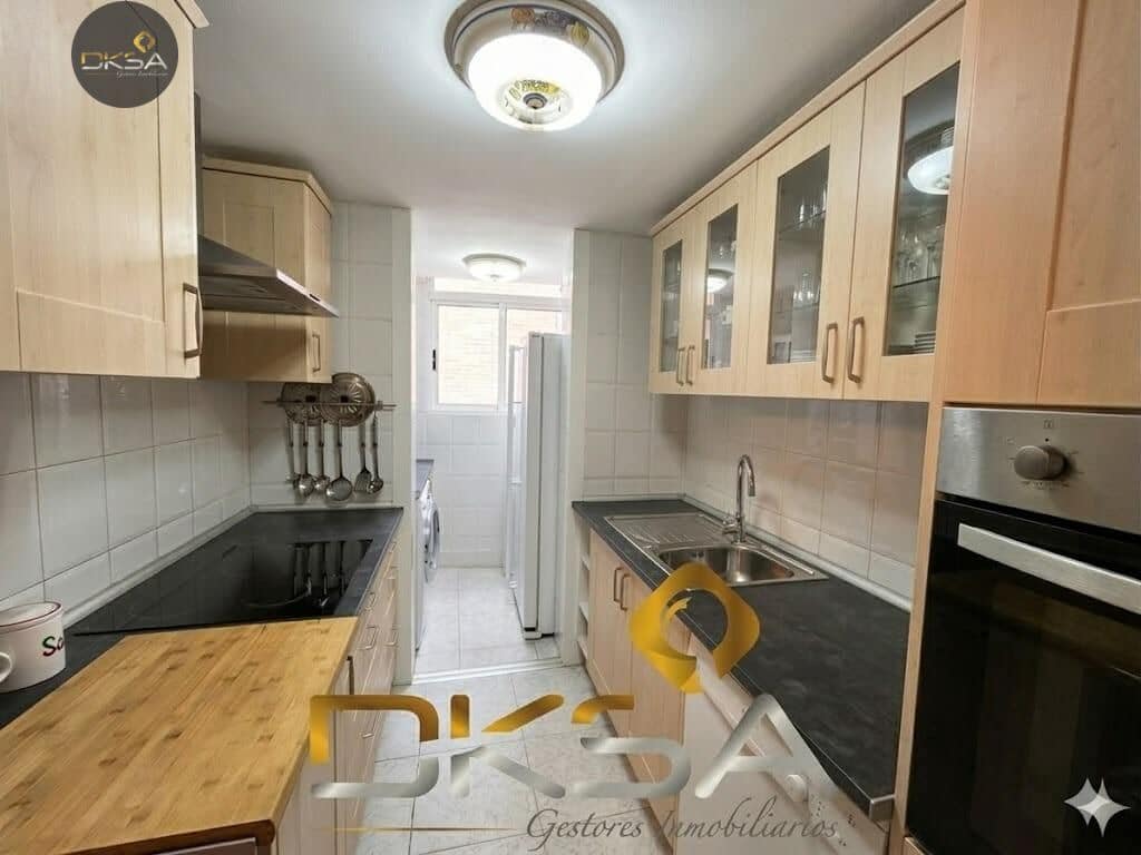 3 bedroom Flat for sale in Benicassim with pool - € 420,000 (Ref: 9805803)