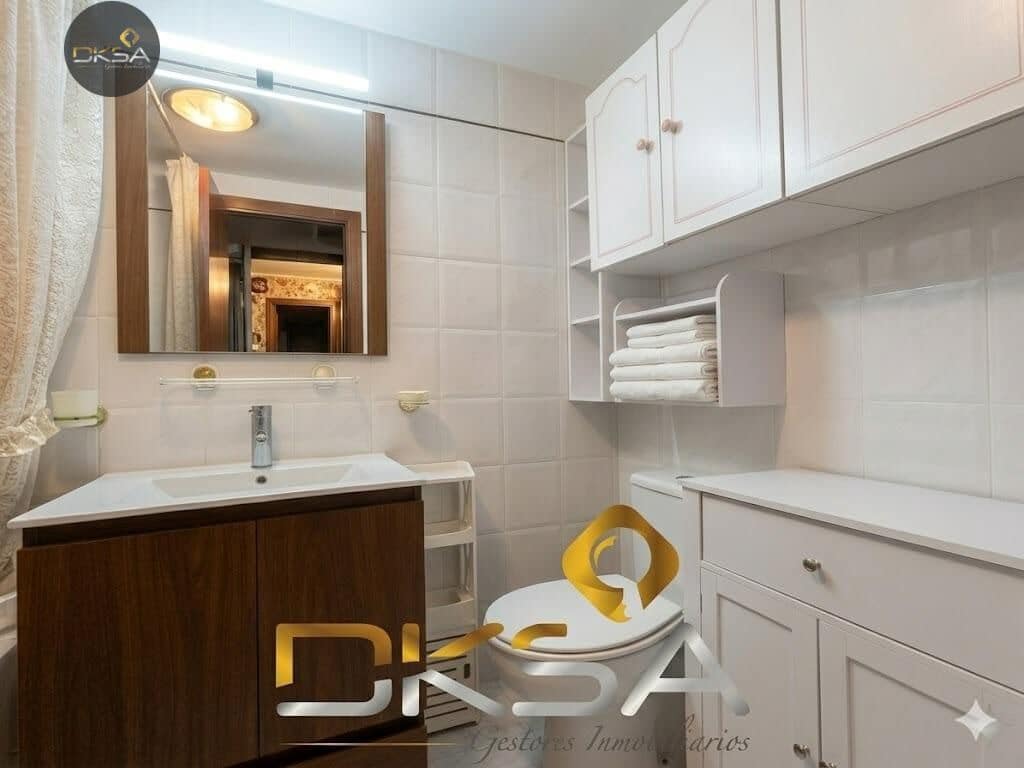 3 bedroom Flat for sale in Benicassim with pool - € 420,000 (Ref: 9805803)