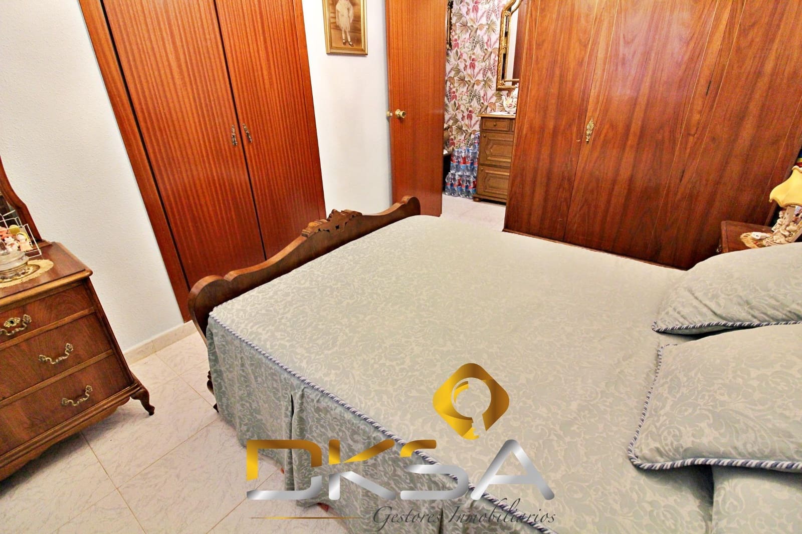 3 bedroom Flat for sale in Benicassim with pool - € 420,000 (Ref: 9805803)