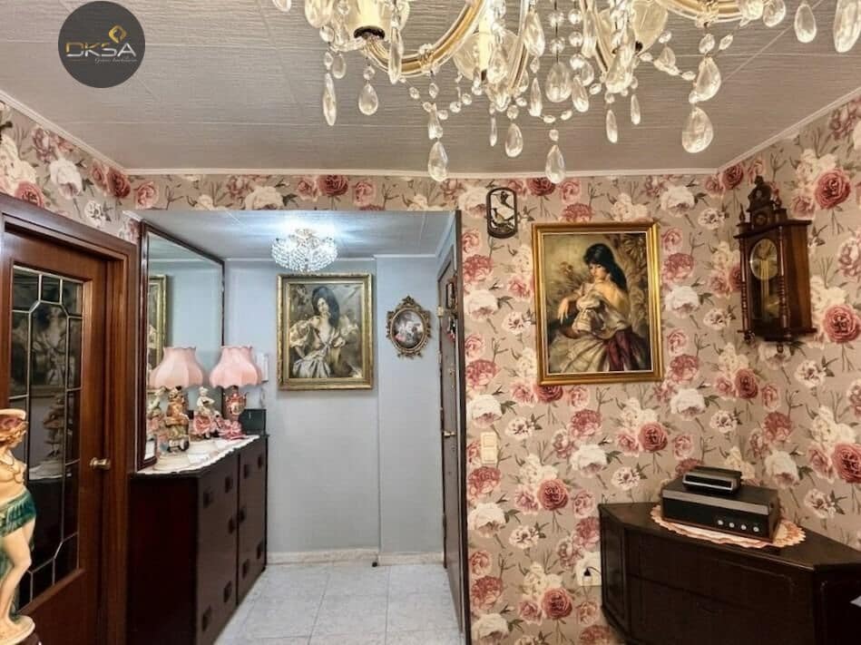 3 bedroom Flat for sale in Benicassim with pool - € 420,000 (Ref: 9805803)