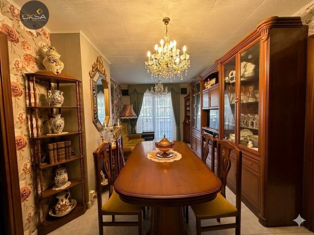 3 bedroom Flat for sale in Benicassim with pool - € 420,000 (Ref: 9805803)