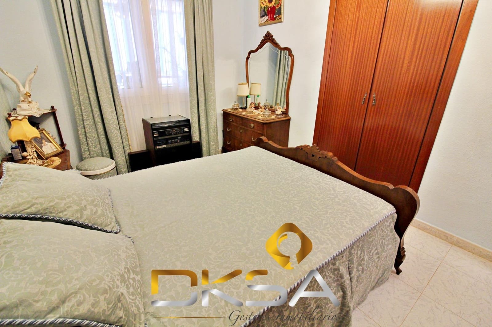 3 bedroom Flat for sale in Benicassim with pool - € 420,000 (Ref: 9805803)