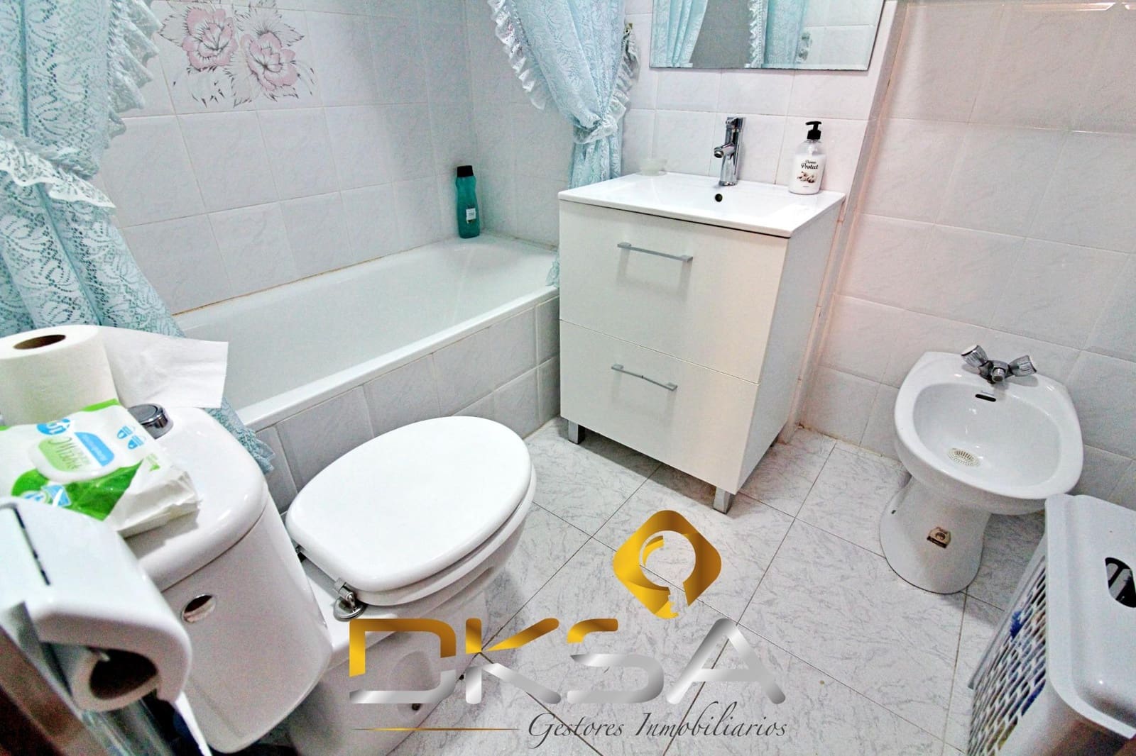 3 bedroom Flat for sale in Benicassim with pool - € 420,000 (Ref: 9805803)