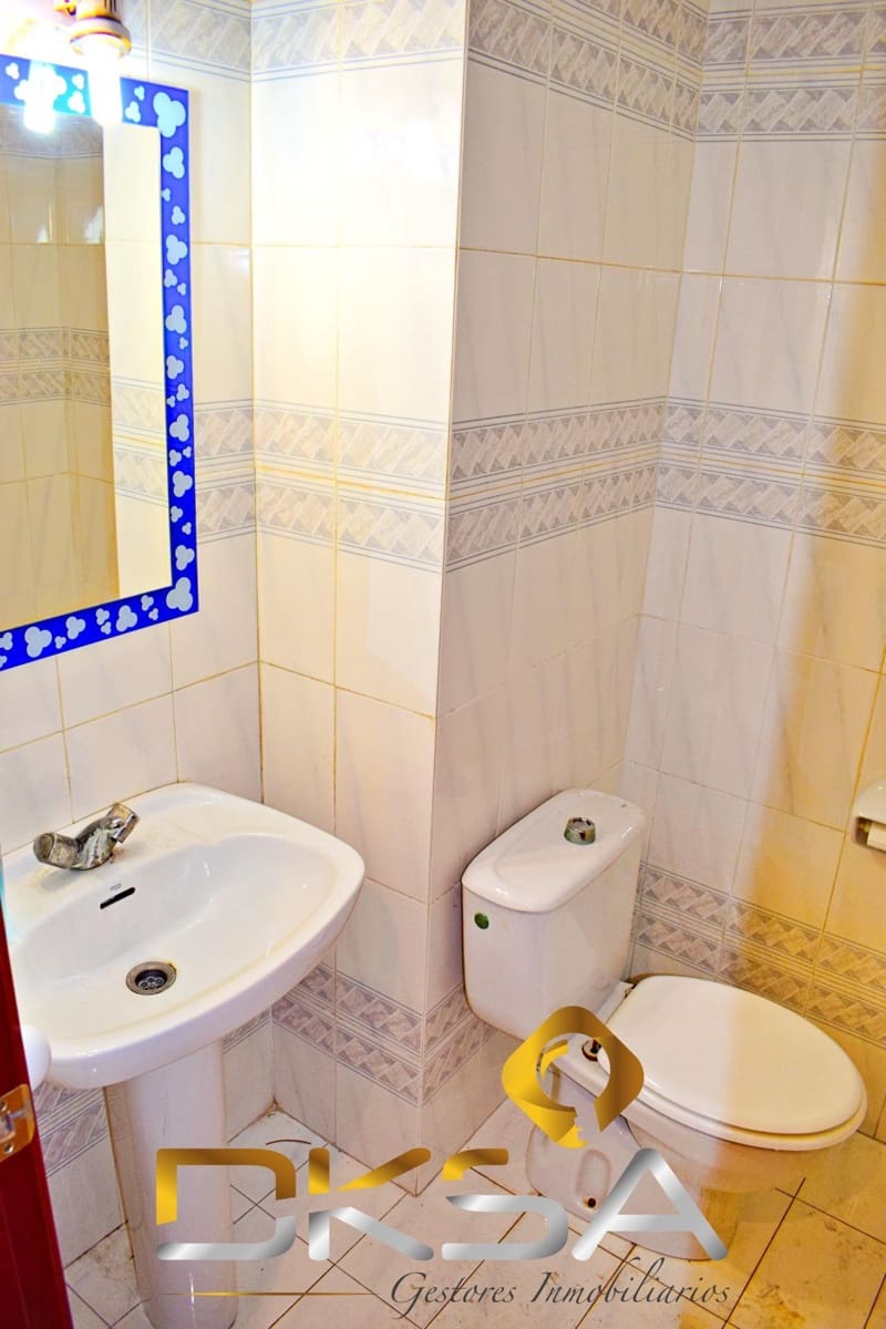 Commercial for sale in Castello de la Plana - € 70,000 (Ref: 9805804)