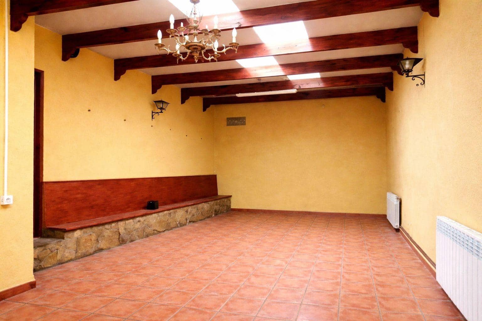 5 bedroom Townhouse for sale in Cabanes - € 165,000 (Ref: 9805806)