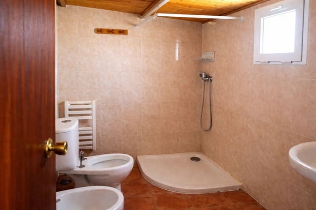 5 bedroom Townhouse for sale in Cabanes - € 165,000 (Ref: 9805806)