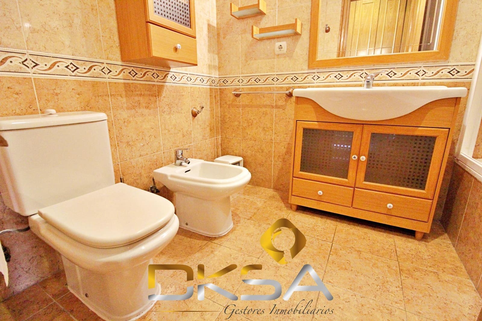 3 soveværelse Lejlighed til leje i Onda med garage - € 750 (Ref: 9805808)