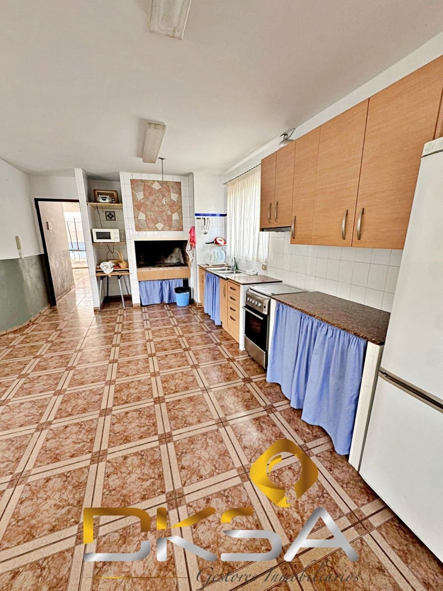 5 slaapkamer Villa te koop in Almassora / Almazora met zwembad garage - € 315.000 (Ref: 9805809)