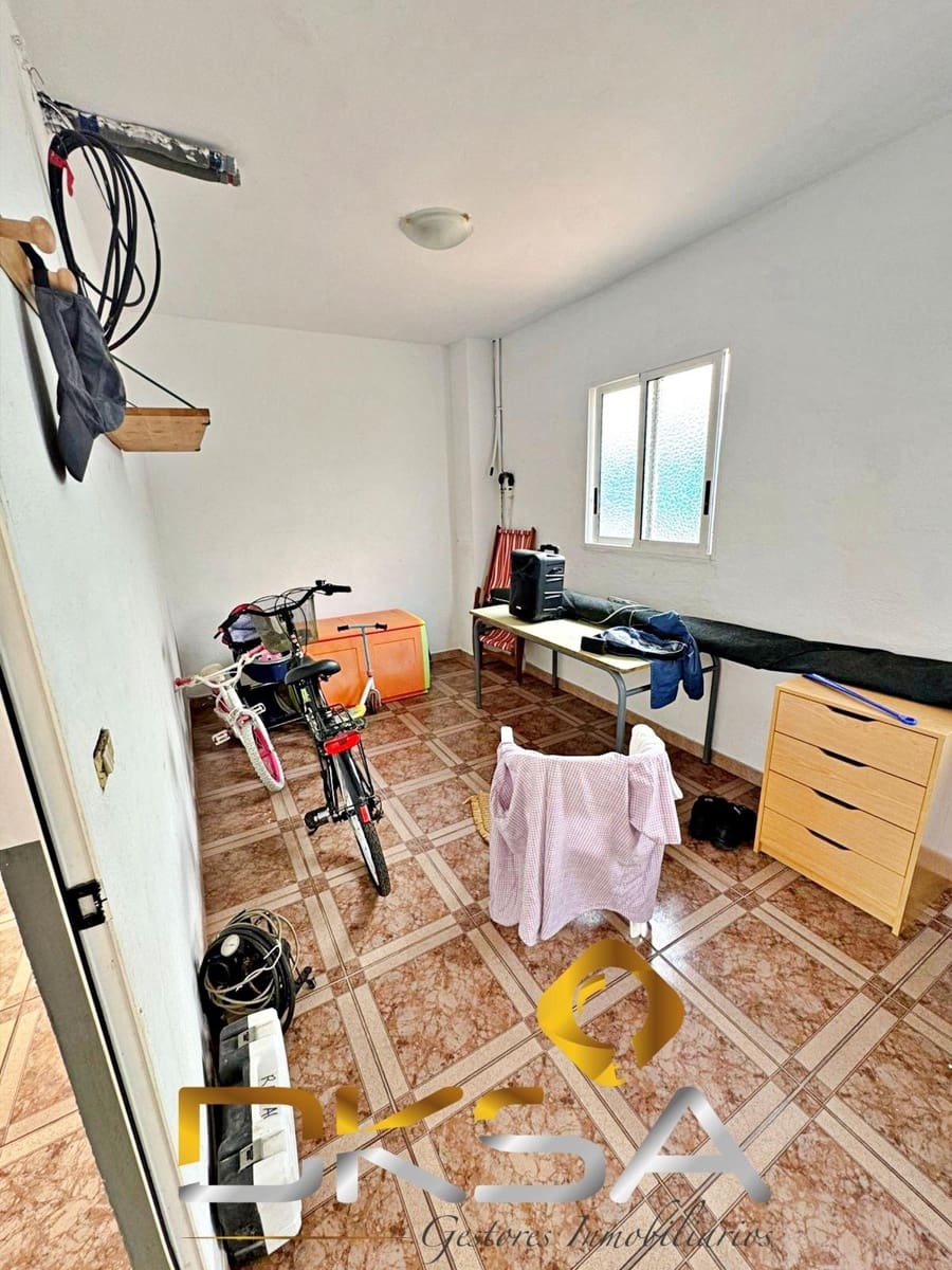 5 slaapkamer Villa te koop in Almassora / Almazora met zwembad garage - € 315.000 (Ref: 9805809)