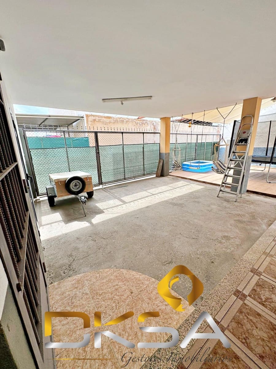 5 slaapkamer Villa te koop in Almassora / Almazora met zwembad garage - € 315.000 (Ref: 9805809)