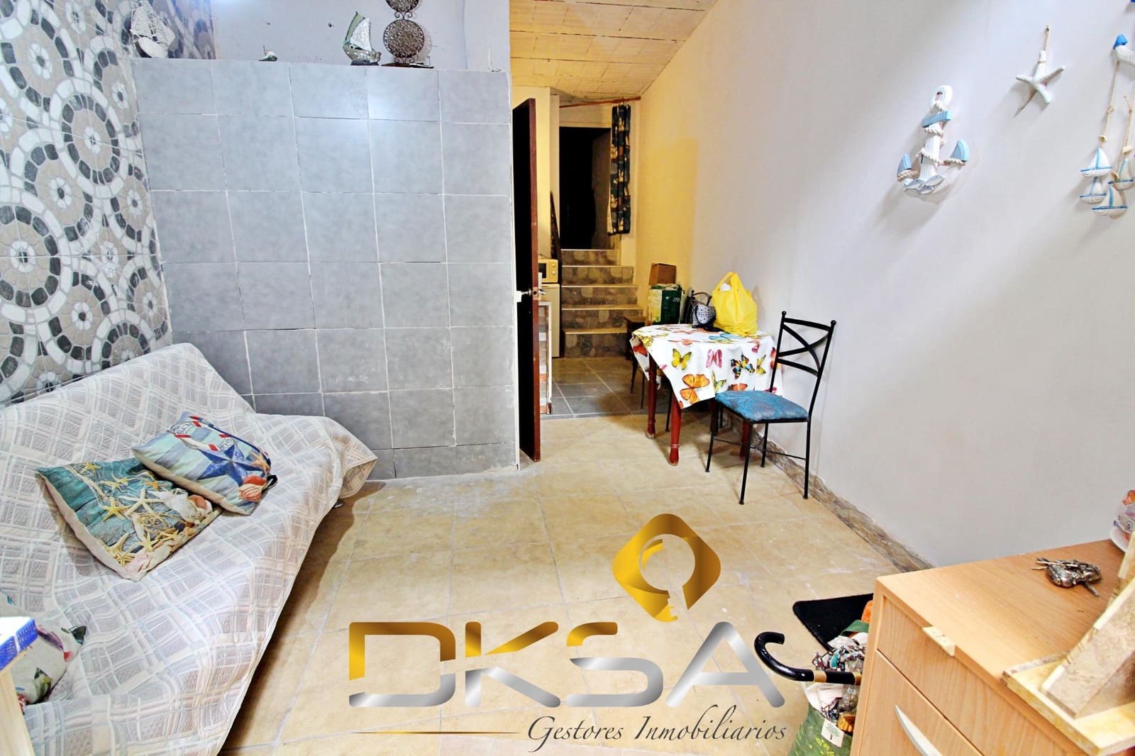 4 slaapkamer Huis te koop in Oropesa  - € 93.500 (Ref: 9805812)