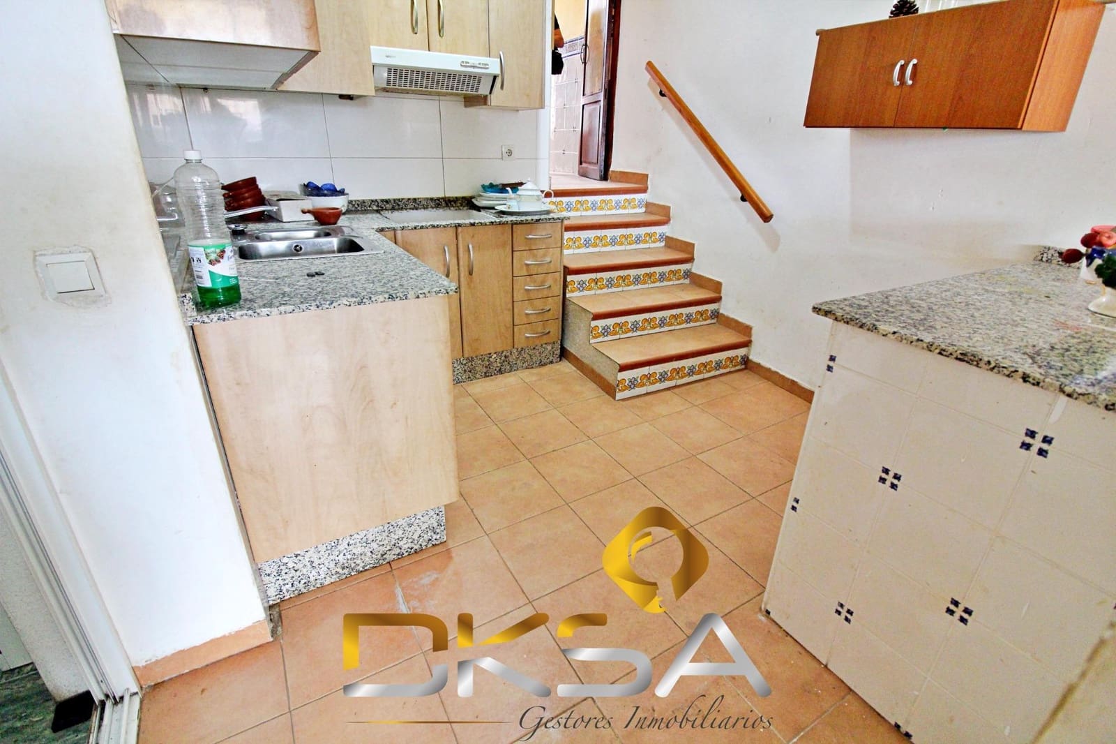 4 slaapkamer Huis te koop in Oropesa  - € 93.500 (Ref: 9805812)