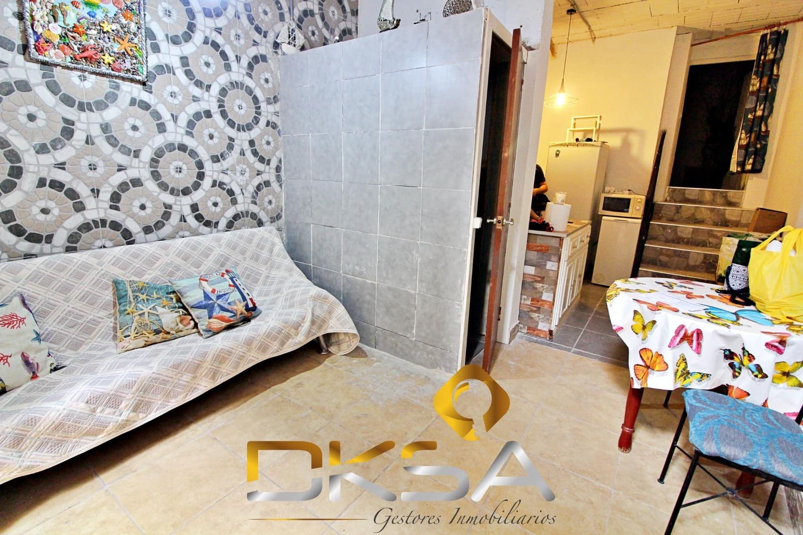 4 slaapkamer Huis te koop in Oropesa  - € 93.500 (Ref: 9805812)