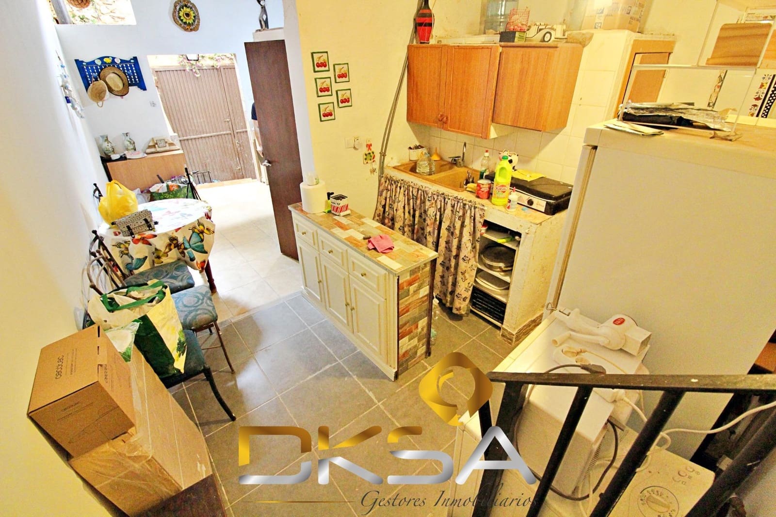 4 slaapkamer Huis te koop in Oropesa  - € 93.500 (Ref: 9805812)