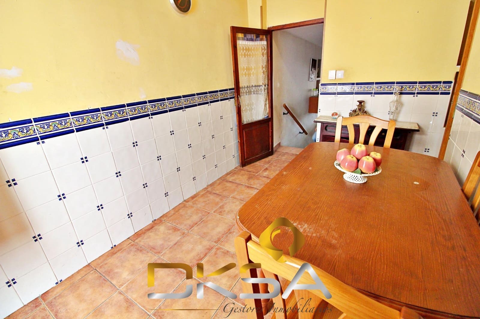 4 slaapkamer Huis te koop in Oropesa  - € 93.500 (Ref: 9805812)