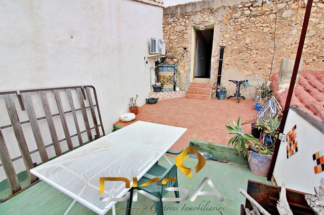 4 slaapkamer Huis te koop in Oropesa  - € 93.500 (Ref: 9805812)