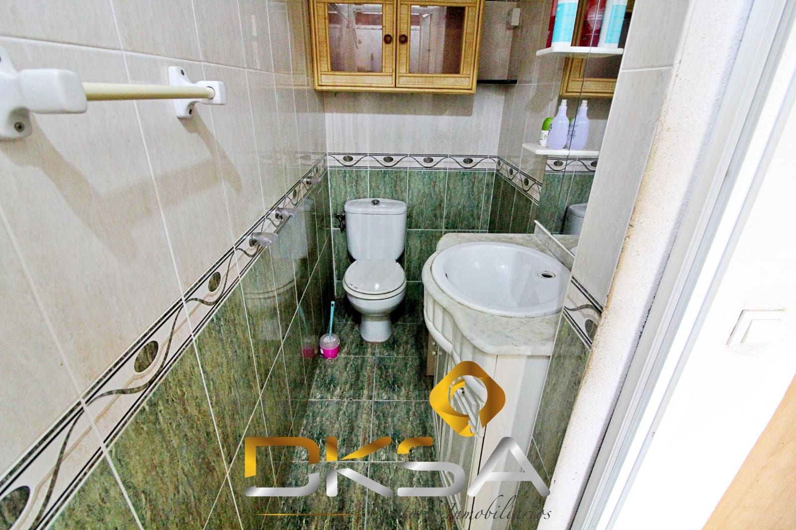 4 slaapkamer Huis te koop in Oropesa  - € 93.500 (Ref: 9805812)