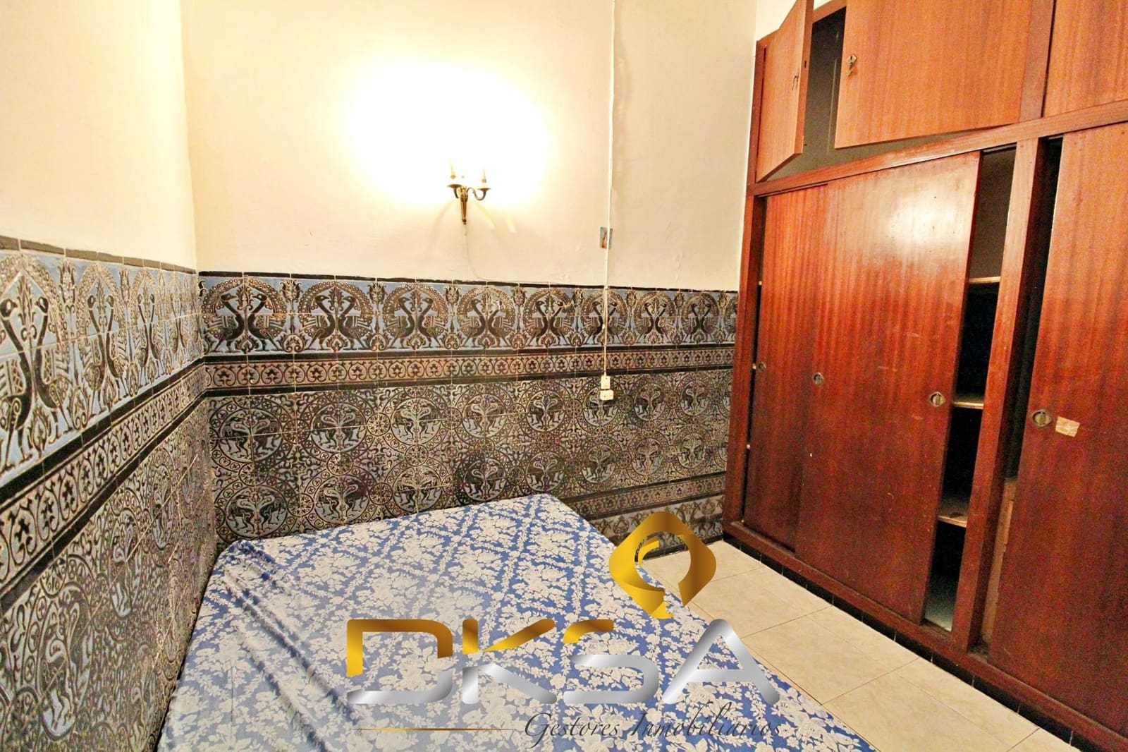 4 bedroom Townhouse for sale in Castello de la Plana - € 149,000 (Ref: 9805813)