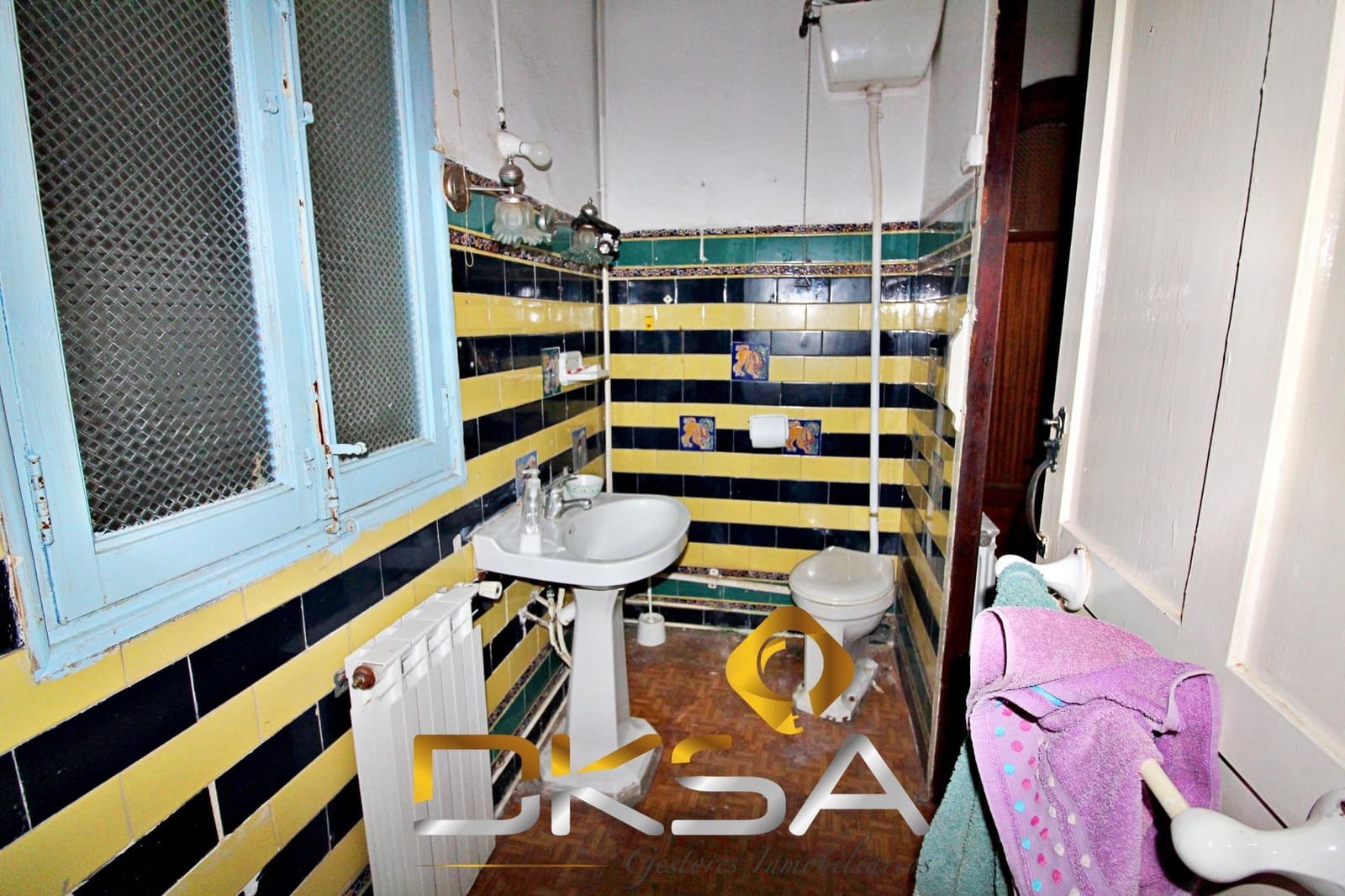 4 bedroom Townhouse for sale in Castello de la Plana - € 149,000 (Ref: 9805813)