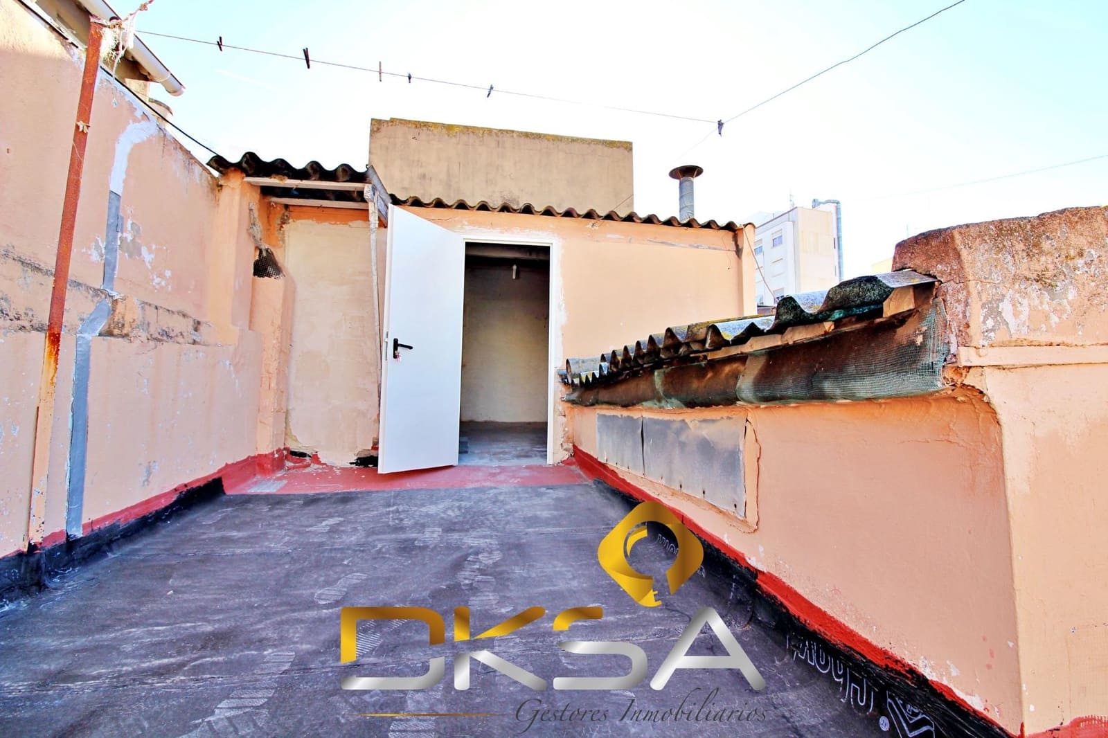 4 bedroom Townhouse for sale in Castello de la Plana - € 149,000 (Ref: 9805813)